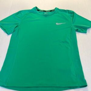 Nike men’s small Dri-Fit Green short sleeve shirt.